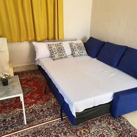 Lovely One-Bedroom Condo With Garden View Кайро Екстериор снимка