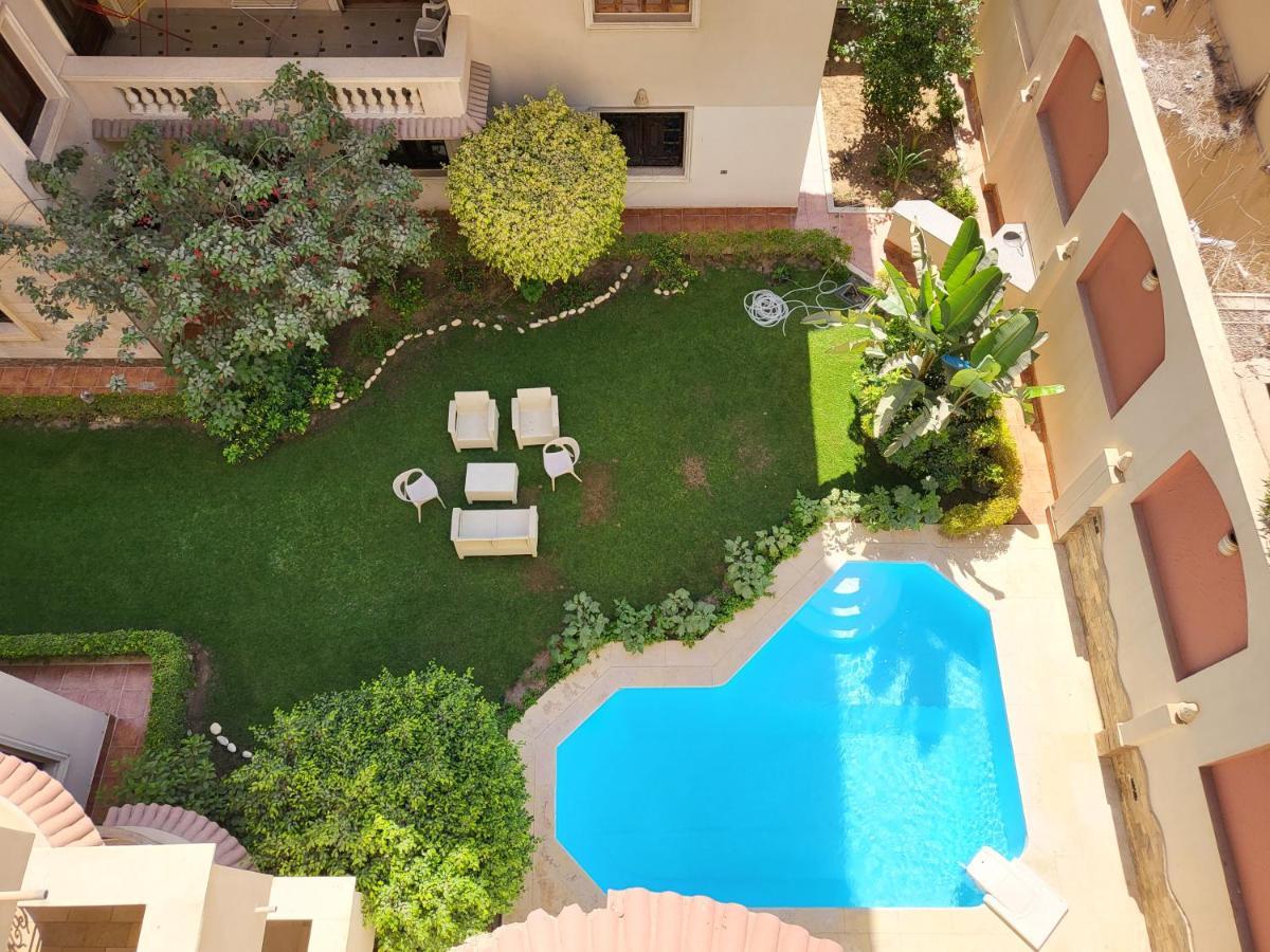 Lovely One-Bedroom Condo With Garden View Кайро Екстериор снимка