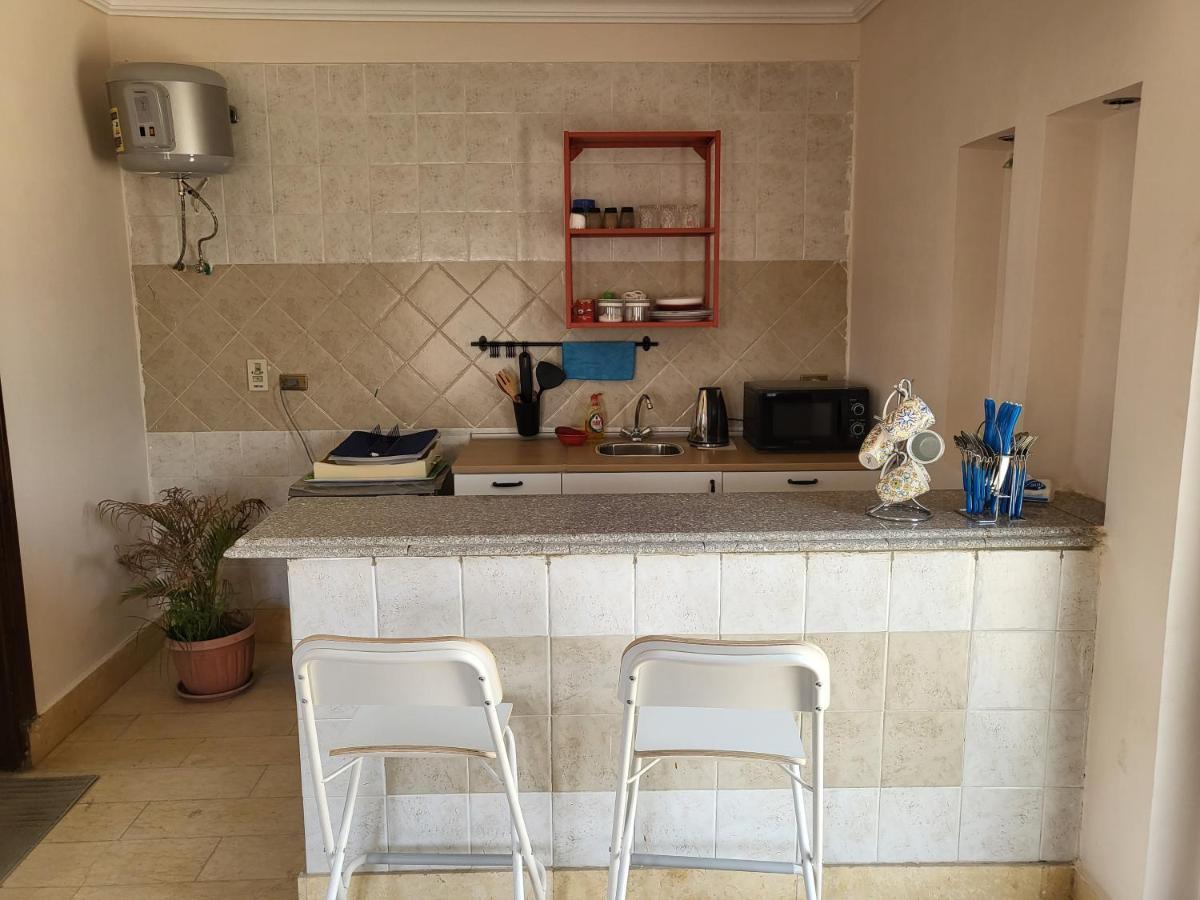 Lovely One-Bedroom Condo With Garden View Кайро Екстериор снимка