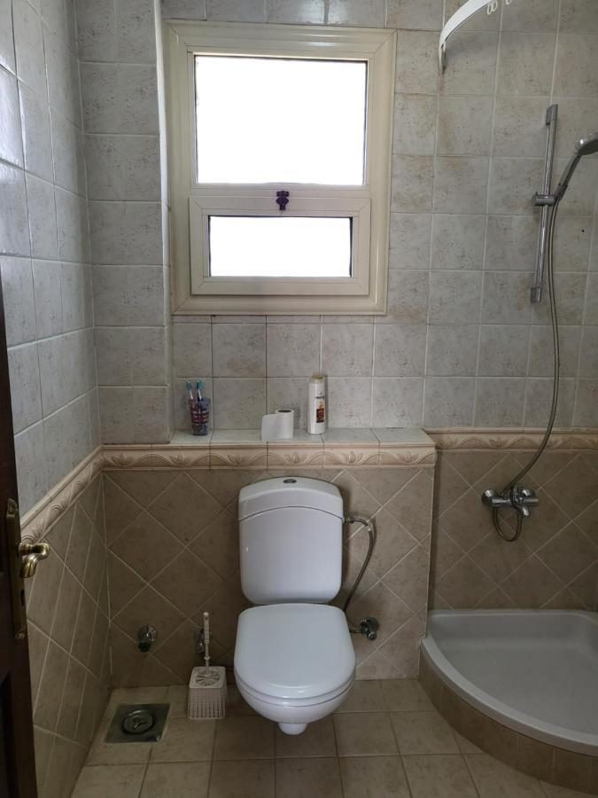 Lovely One-Bedroom Condo With Garden View Кайро Екстериор снимка